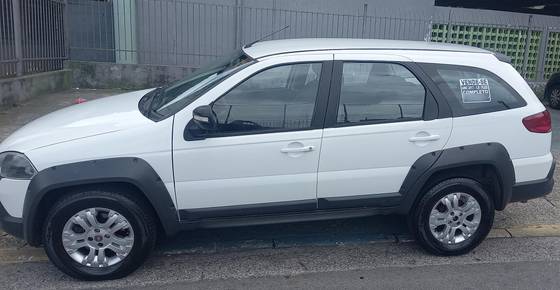 FIAT PALIO 1.8 MPI ADVENTURE WEEKEND 16V FLEX 4P MANUAL